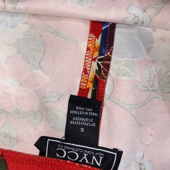 Floral pencil skirt! Knee length - Picture 3 of 3